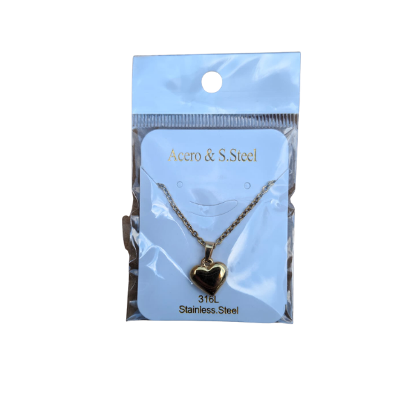Gold-Tone Heart Shaped Pendant Necklace for Women – Elegant Fashion Jewelry