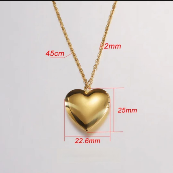 Gold-Tone Heart Shaped Pendant Necklace for Women – Elegant Fashion Jewelry