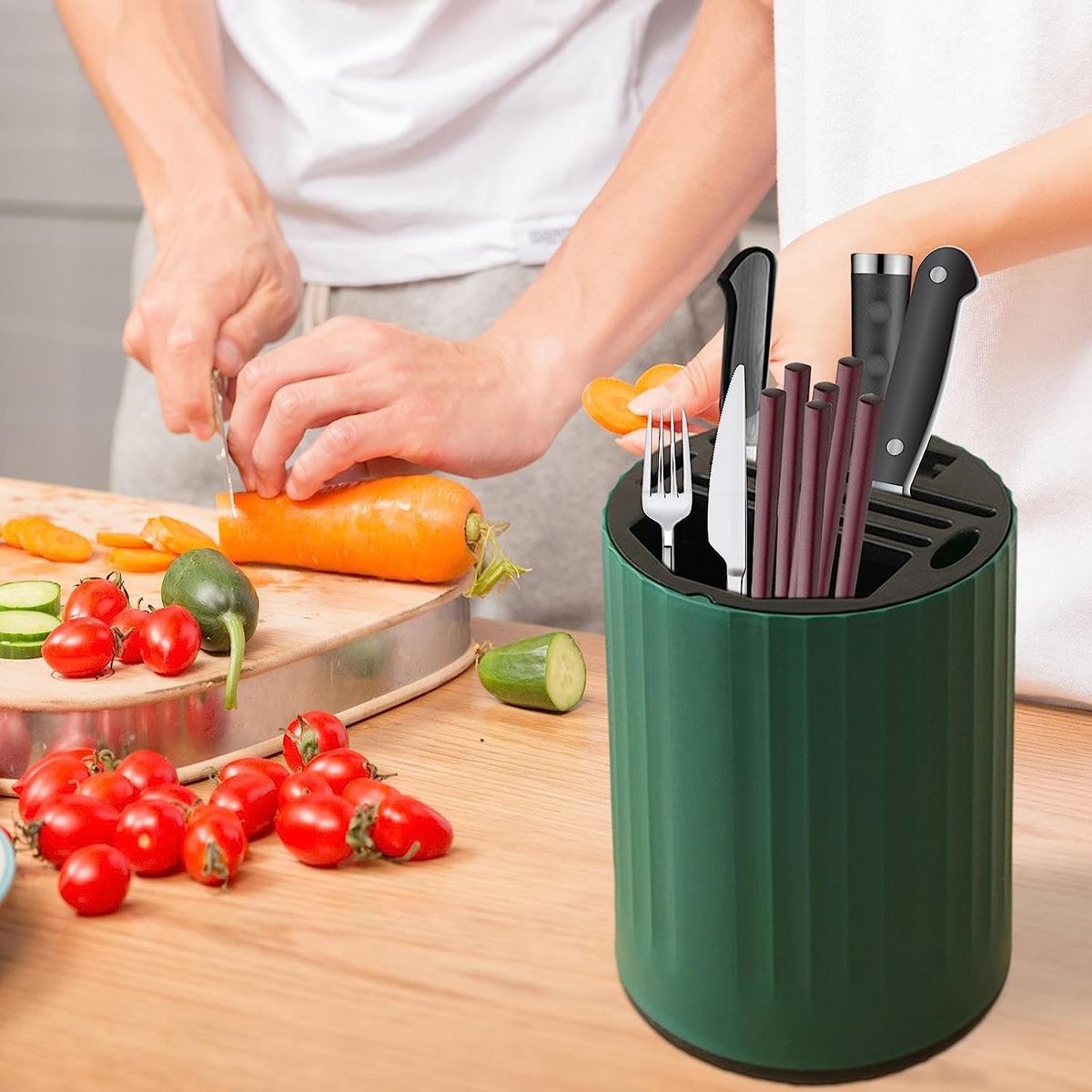 360° Rotating Knife Holder & Kitchen Utensil Organizer | Multifunctional Countertop Storage Stand - Green