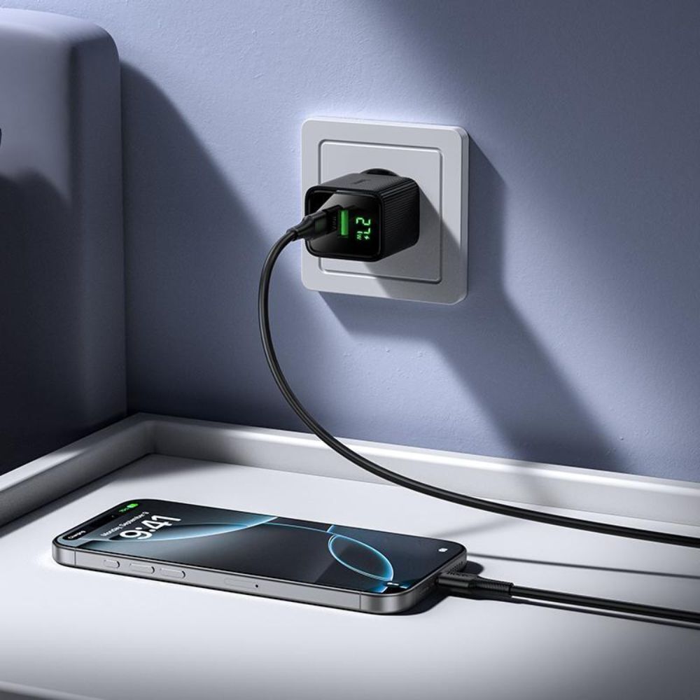 HOCO CS84A 30W GaN Fast Charger with LED Display | USB-C PD 30W + USB-A QC 3.0 Dual Port Wall Charger - Black