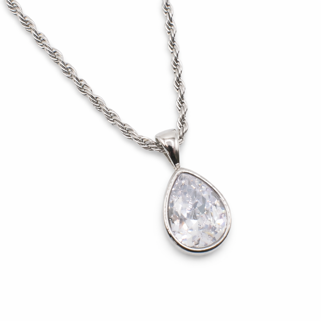 Stainless Steel Crystal Teardrop Pendant Necklace for Women – Silver-Tone Elegant Fashion Jewelry