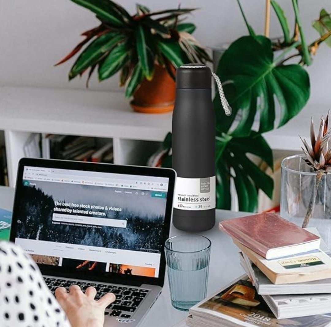 550ml Stainless Steel Vacuum Insulated Water Bottle with Strap | Double Wall Leakproof Flask | BPA Free Travel Bottle - Black
